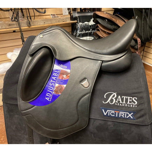 TEST RIDE/DEMO Bates Artiste Dressage Saddle 17-17.5in Black