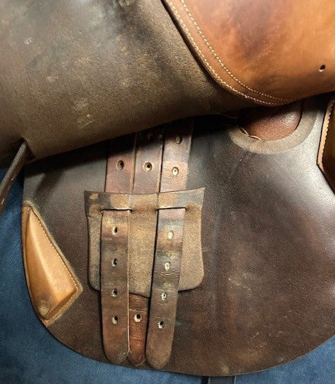 GENTLY USED- Antares Jump Saddle Brown 17.5in