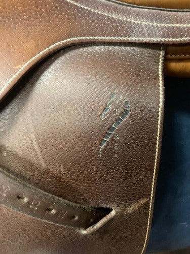 GENTLY USED- Antares Jump Saddle Brown 17.5in