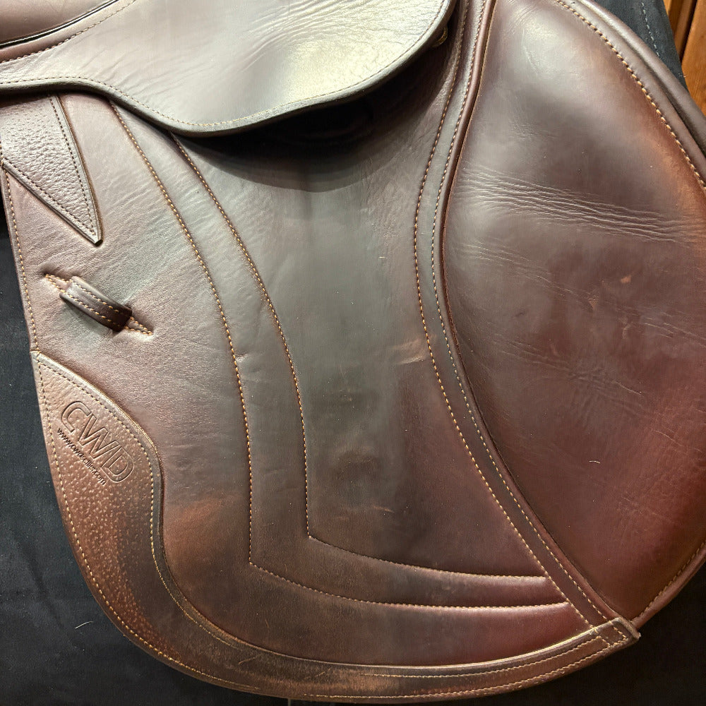 2015 CWD SE02 16.5" 1L Close Contact / Jump Saddle - GENTLY USED