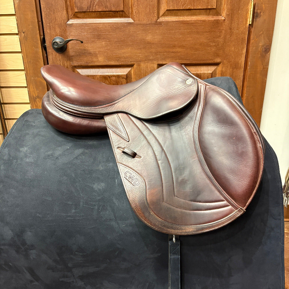 2015 CWD SE02 16.5" 1L Close Contact / Jump Saddle - GENTLY USED