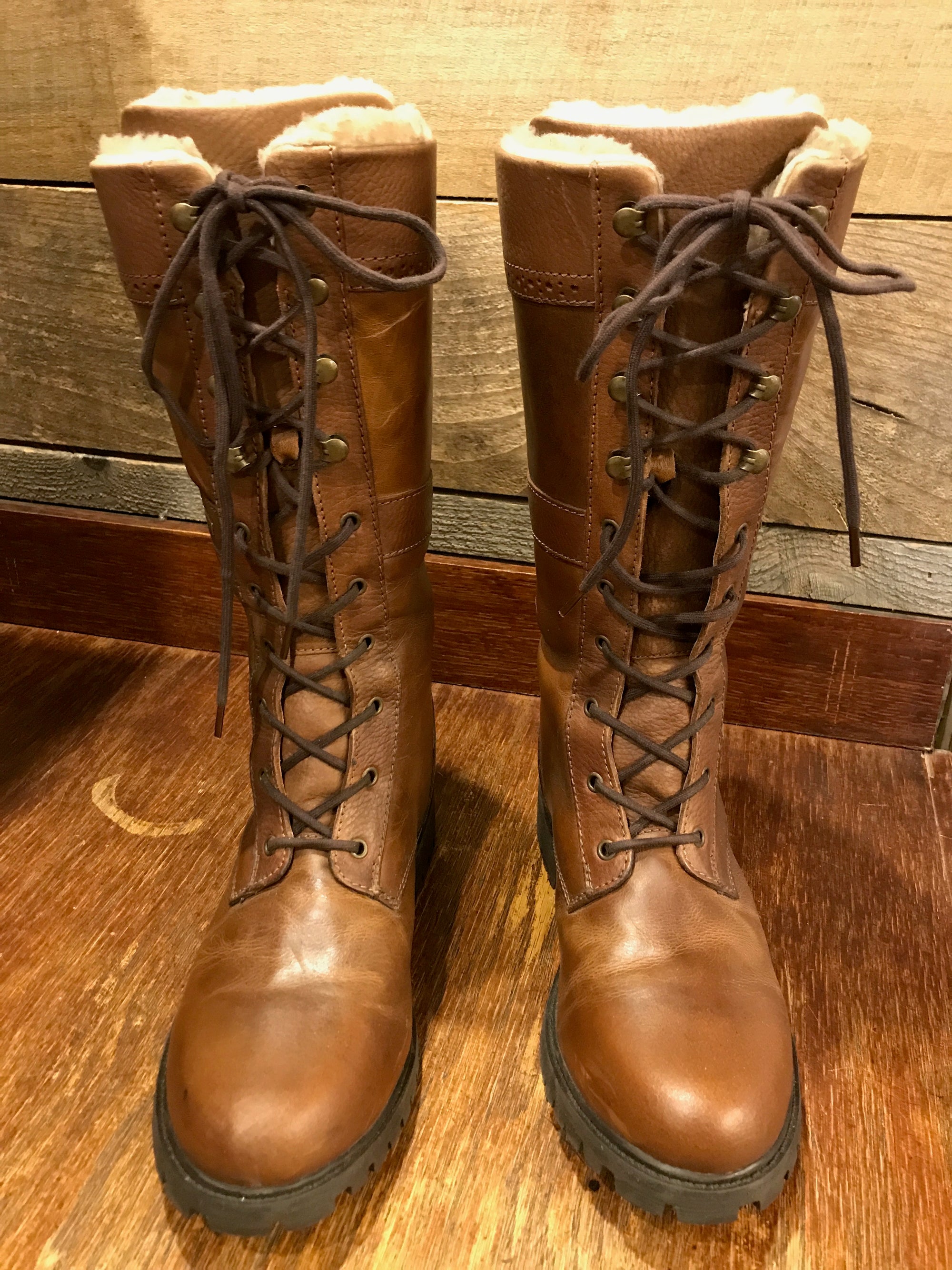 Dublin Yukon Boots - 9.5 - New without Box