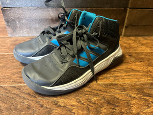 Nike Team Hustle DT Basketball Shoe - Blue / Black Youth Size 2.5