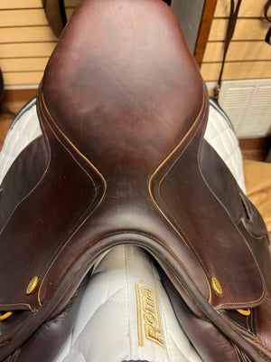 GENTLY USED Pessoa GenX-2 Close Contact / Jump Saddle with XCH - 17.5 Regular Flap