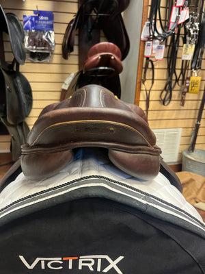 GENTLY USED Pessoa GenX-2 Close Contact / Jump Saddle with XCH - 17.5 Regular Flap