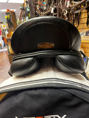 Albion Revelation Red Label Dressage Saddle - 17.5 MW - GENTLY USED
