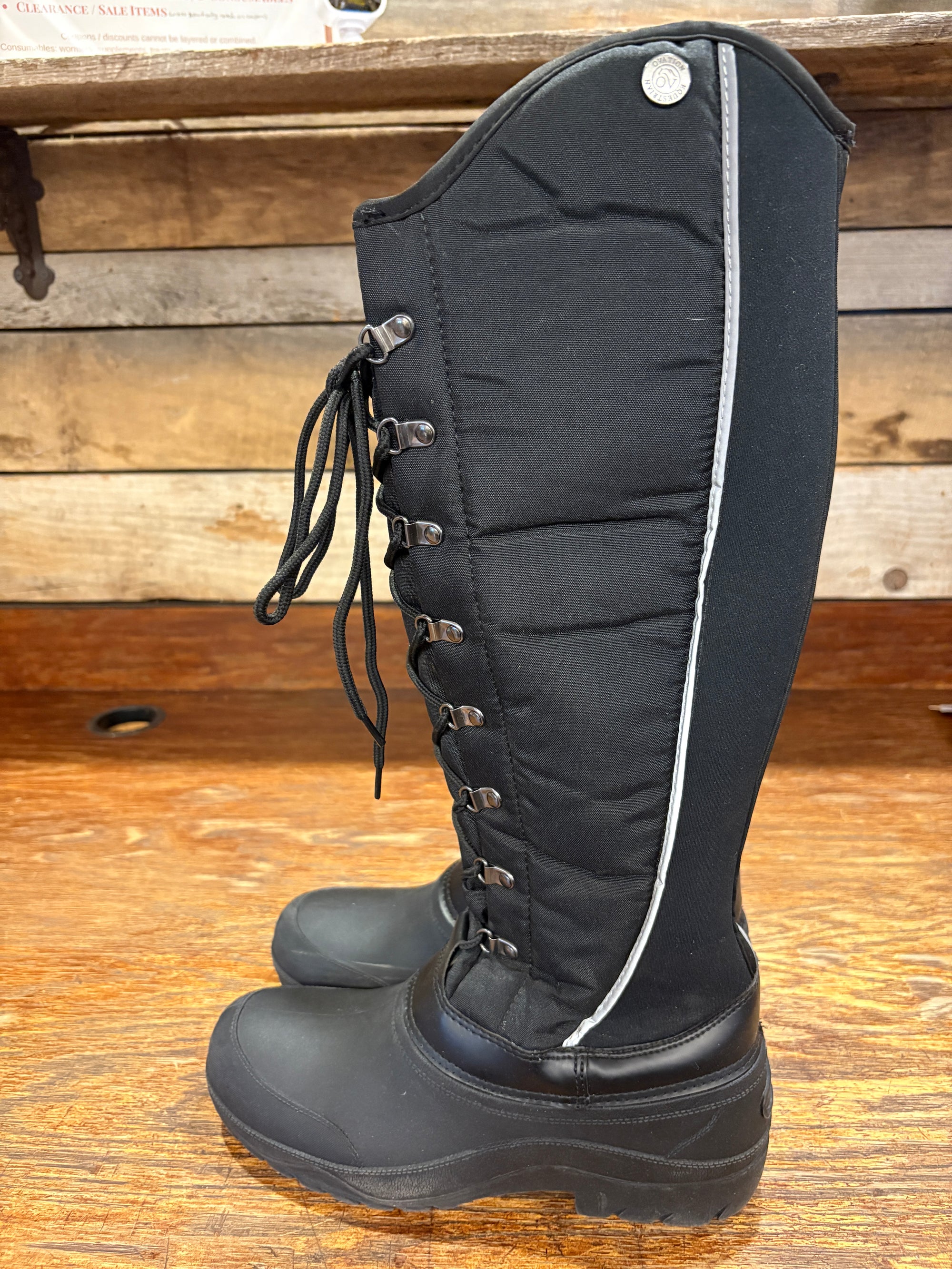 GENTLY USED Ovation Telluride Winter Boots - Ladies 7