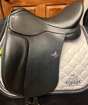 TEST RIDE/DEMO Bates Dressage Saddle with Adjustable Stirrup Bar - 17.5"