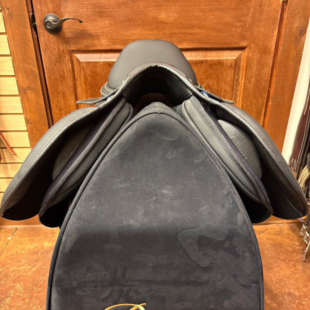 TEST RIDE/DEMO- Wintec 500 Jump Saddle BLACK WITH HART 17.5IN