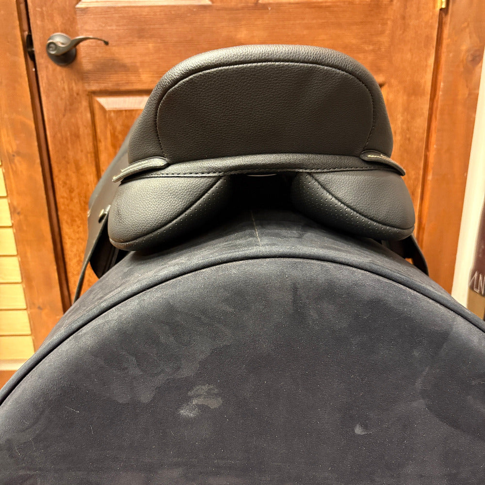 TEST RIDE/DEMO- Wintec 500 Jump Saddle BLACK WITH HART 17.5IN