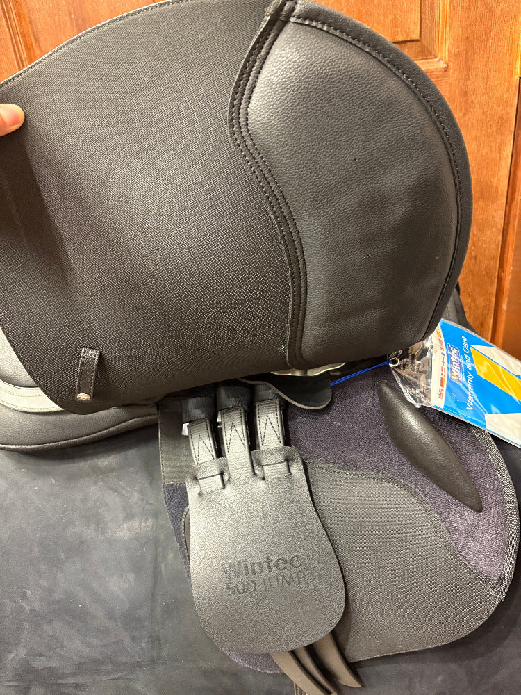TEST RIDE/DEMO- Wintec 500 Jump Saddle BLACK WITH HART 17.5IN