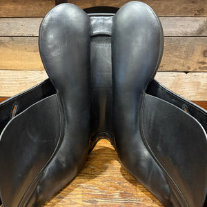 GENTLY USED- Frank Baines Dressage Saddle- Aires De Haute 18.5" Medium