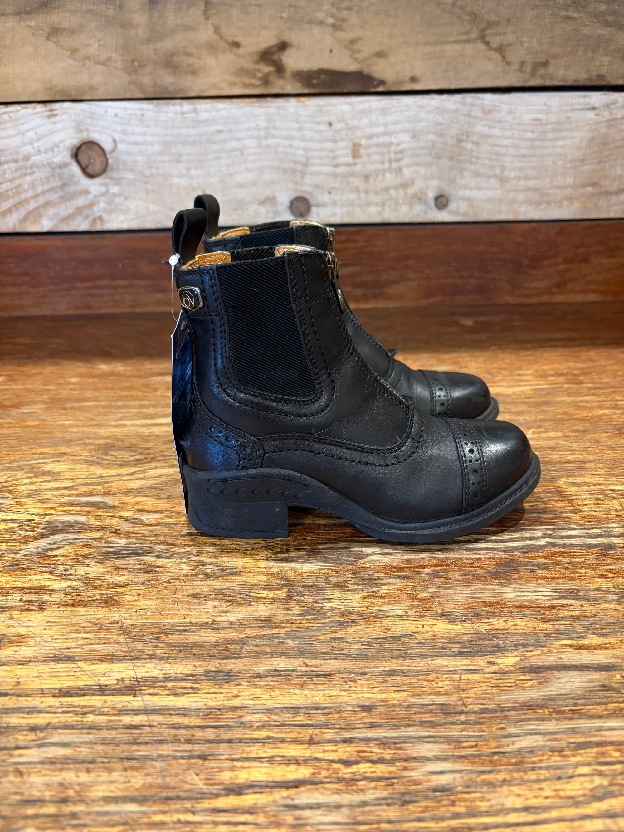 GENTLY USED Ovation Tuscany Child's Zip Paddock Boot - Black 11