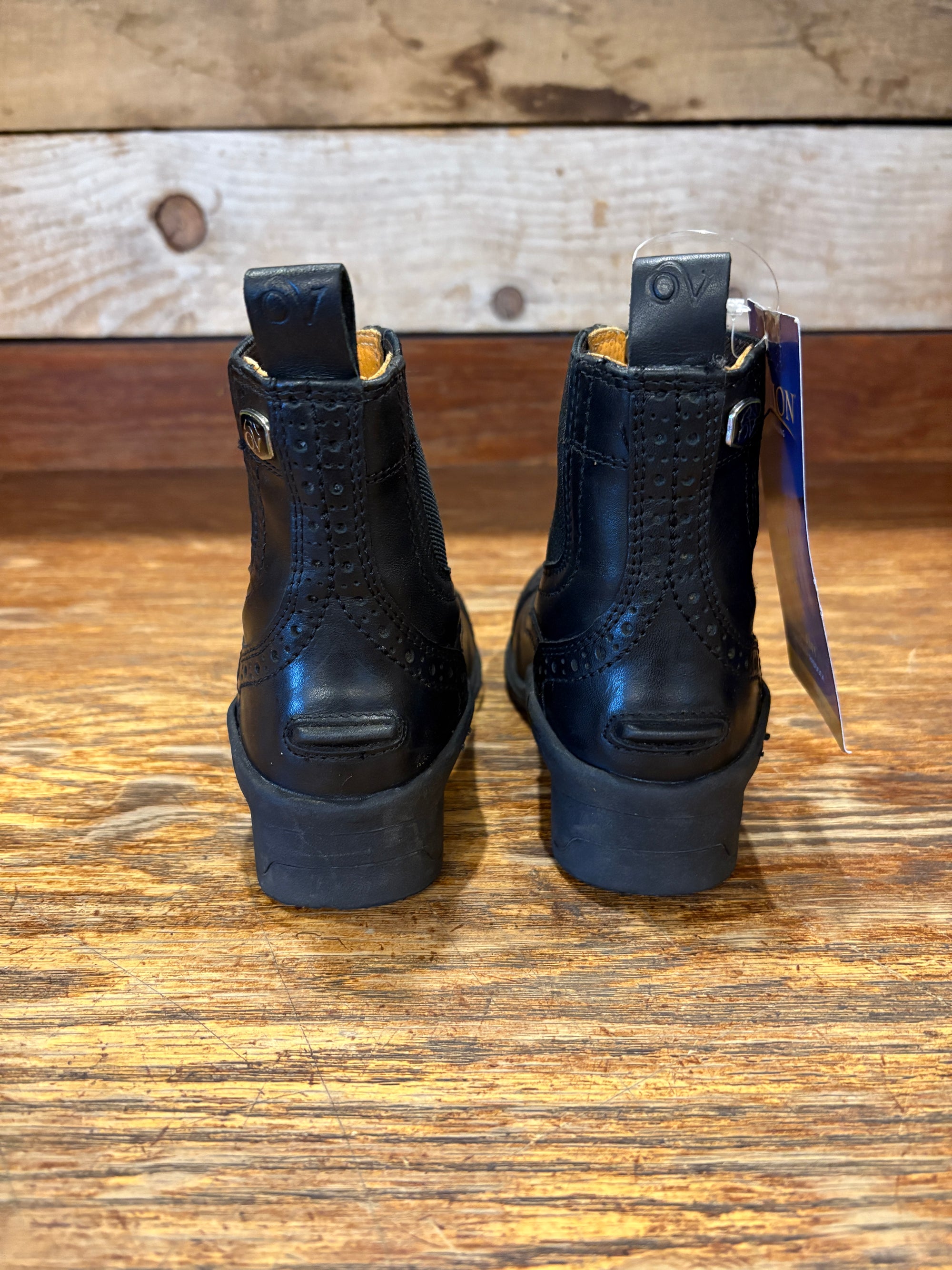 GENTLY USED Ovation Tuscany Child's Zip Paddock Boot - Black 11