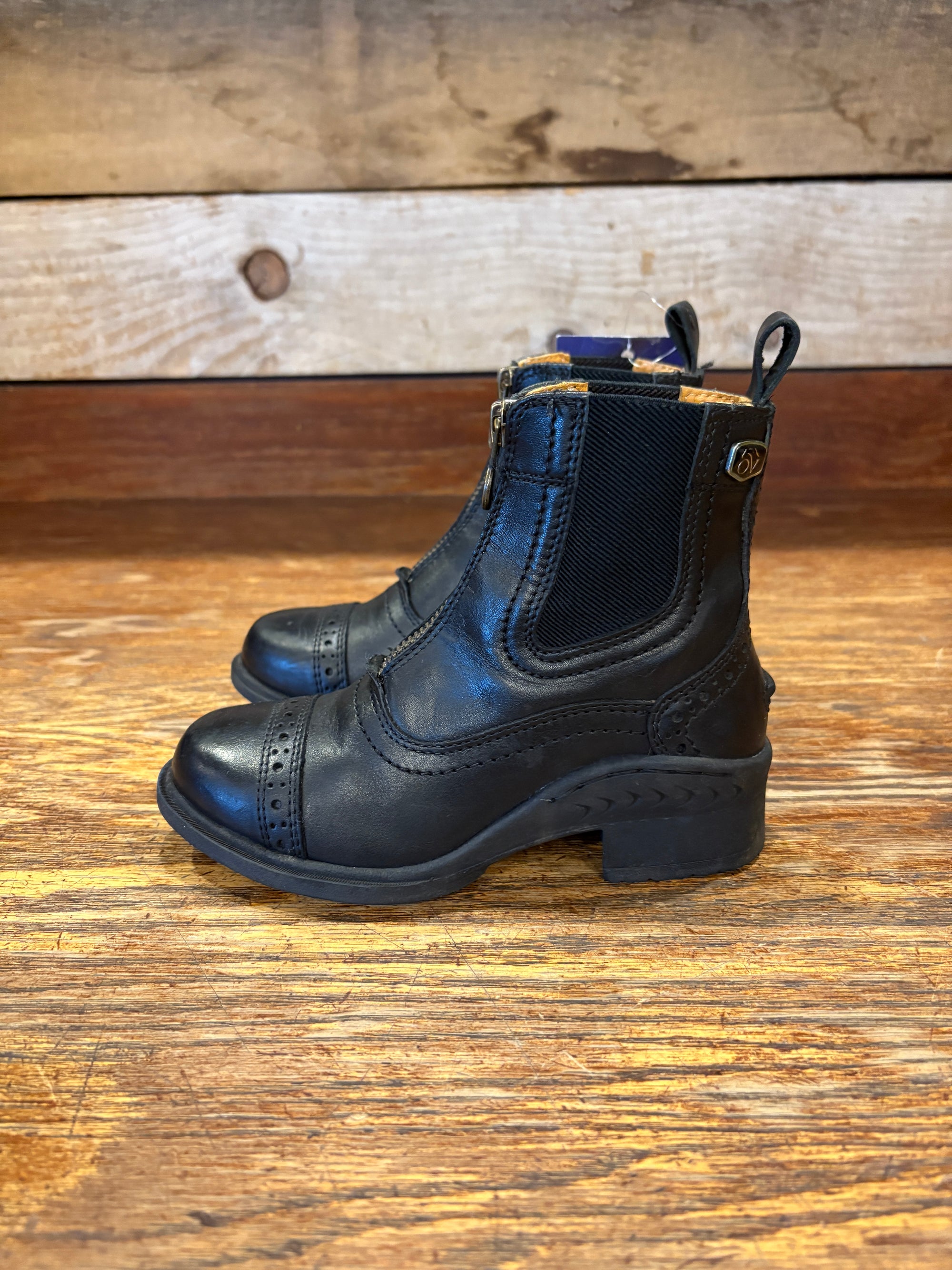 GENTLY USED Ovation Tuscany Child's Zip Paddock Boot - Black 11