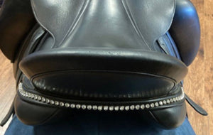 GENTLY USED- Schleese Obrigado Dressage Saddle with Swarovski Crystals Black 16.5in XWIDE GULLET