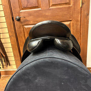 GENTLY USED  County Perfection Dressage Saddle - 17" Medium Tree