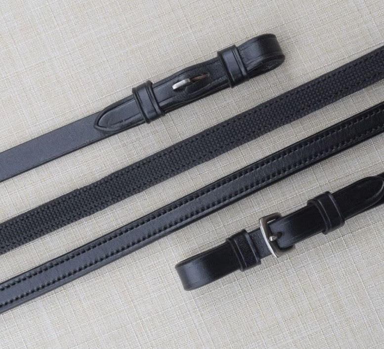 KL Select Red Barn 1/2" Rubber Lined Curb Reins