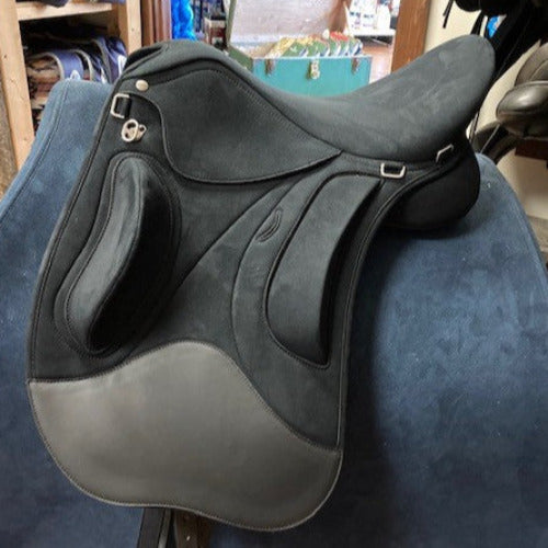 TEST RIDE/DEMO- Wintec Pro Endurance Saddle with HART 16.5in Black