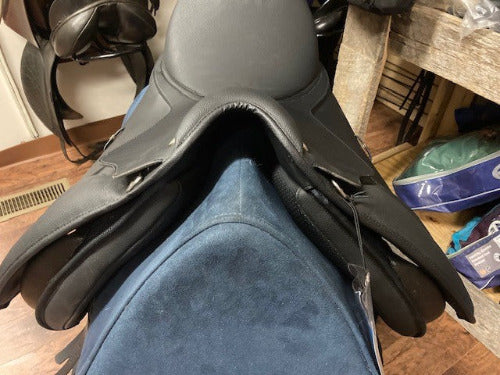 Wintec 500 Dressage Saddle with optional HART 17" TEST RIDE/DEMO