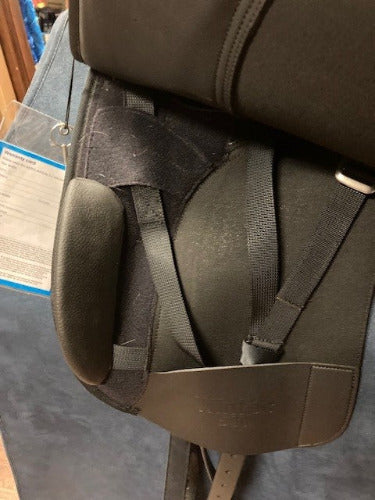 Wintec 500 Dressage Saddle with optional HART 17" TEST RIDE/DEMO