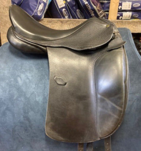 GENTLY USED- HDR Pro Buffalo Leather Dressage Saddle 17in Black wide tree