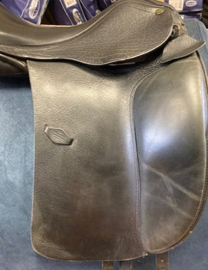 GENTLY USED- HDR Pro Buffalo Leather Dressage Saddle 17in Black wide tree