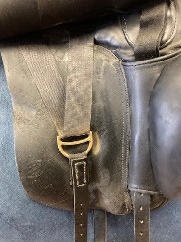 GENTLY USED- HDR Pro Buffalo Leather Dressage Saddle 17in Black wide tree