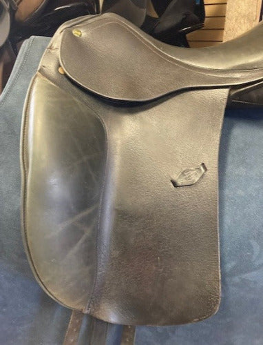 GENTLY USED- HDR Pro Buffalo Leather Dressage Saddle 17in Black wide tree