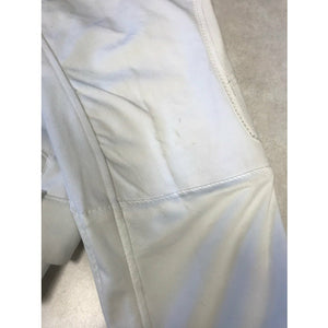 GENTLY USED-Ovation Celebrity Slim Euro Seat Front Zip Knee Patch Ladies Breeches - White 40R -