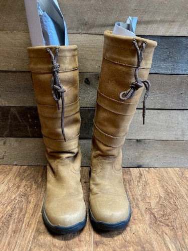 GENTLY USED- Dublin Ladies River Boots TAN size 8.5 REGULAR Calf
