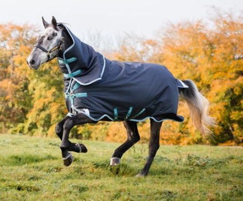 Horseware Amigo Bravo12 Plus Turnout Medium 250g V-Front Closure CLOSEOUT