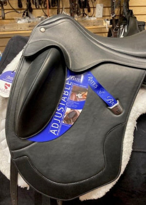 TEST RIDE/DEMO- Bates Artiste Dressage Saddle BLACK 17.5-18"