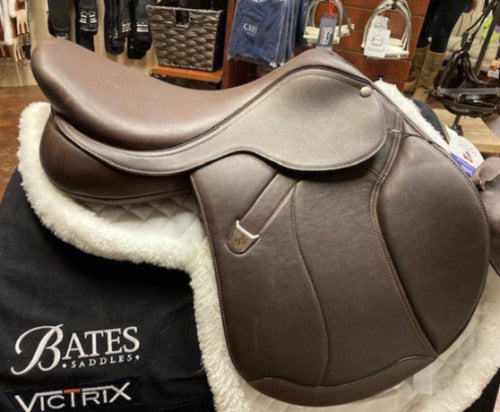 TEST RIDE/DEMO- Bates Caprilli Close Contact Plus Saddle with Luxe Leather BROWN 17.5IN REG FLAP