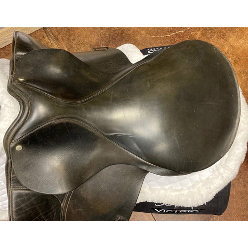 GENTLY USED- County Competitor Dressage Saddle 17in Black