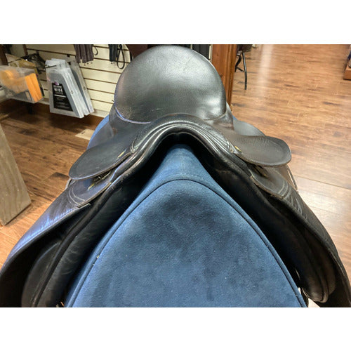 GENTLY USED- Pastene Sheffield Dressage Saddle Black 16.5in Seat